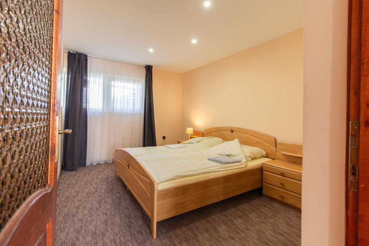 Deli Terasz B Apartman Free Parking, Self-Check-In Anytime Győr Exterior foto
